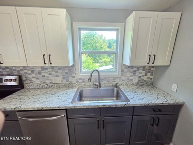 Welcome to 221 Elm Grove Rd, a delightful property nestled in - photo 8