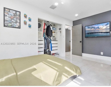 This is a SHORT SALE! Gorgeous Hollywood Lakes Home 4/3.5 w pool - photo 11