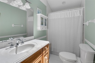 Tucked away on a quiet cul-de-sac, this beautifully maintained - photo 13
