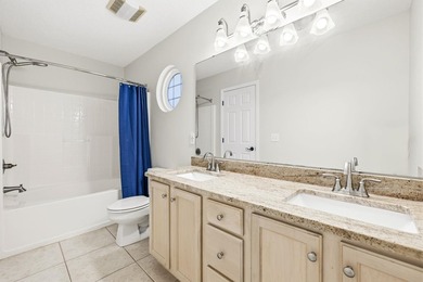 Beautifully upgraded, corner-lot home in desirable Surfside - photo 23