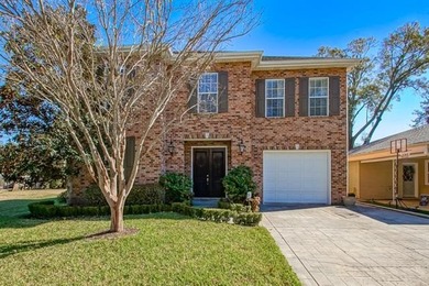 REDUCED: This is a fabulous home in an incredible neighborhood - photo 3
