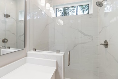 This beautifully finished 3 bed, 2.5 bath home offers 1,372 sqft - photo 24