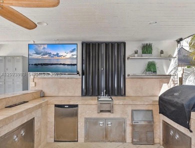 This is a SHORT SALE! Gorgeous Hollywood Lakes Home 4/3.5 w pool - photo 24