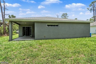 Move-in-ready four-bedroom, two-bathroom home located in Port - photo 25