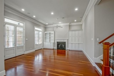 REDUCED: This is a fabulous home in an incredible neighborhood - photo 5