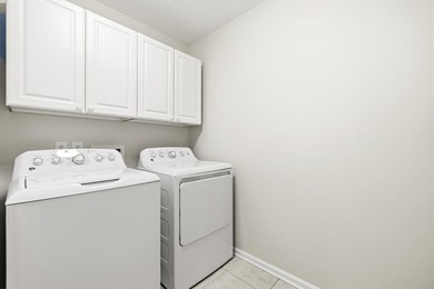 Beautifully upgraded, corner-lot home in desirable Surfside - photo 26