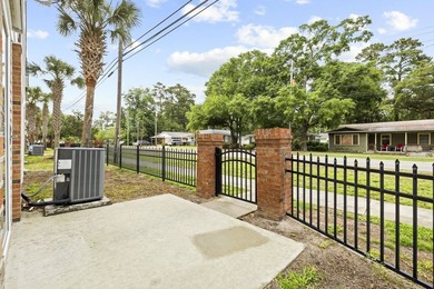 Beautifully upgraded, corner-lot home in desirable Surfside - photo 28