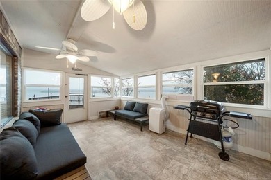 YEAR ROUND LAKE VIEW! Whether you're looking for a weekend - photo 29