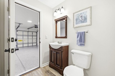 Beautifully upgraded, corner-lot home in desirable Surfside - photo 30
