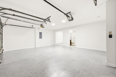 Beautifully upgraded, corner-lot home in desirable Surfside - photo 32