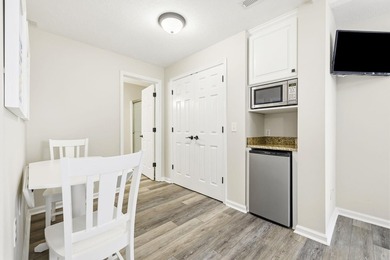 Beautifully upgraded, corner-lot home in desirable Surfside - photo 34