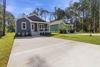 This beautifully finished 3 bed, 2.5 bath home offers 1,372 sqft - photo 35
