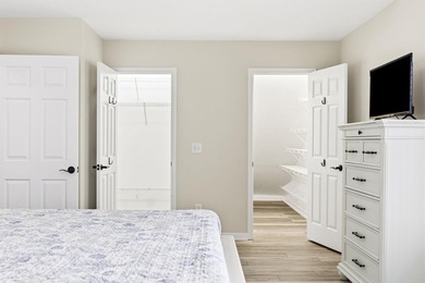 Beautifully upgraded, corner-lot home in desirable Surfside - photo 44