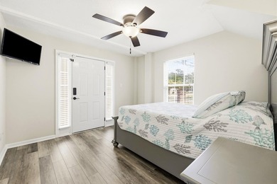 Beautifully upgraded, corner-lot home in desirable Surfside - photo 45