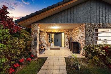 One of the most unique homes in The Cove. This custom-built - photo 5