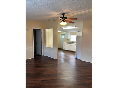 Discover the perfect blend of comfort, privacy, and true Florida - photo 9