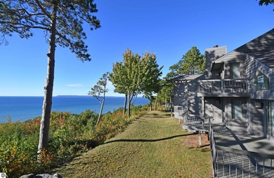 Some things are just worth the wait... This beautiful property - photo 4