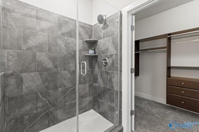 Exceptional move-in ready 4BR/3BA home with freshly painted - photo 11