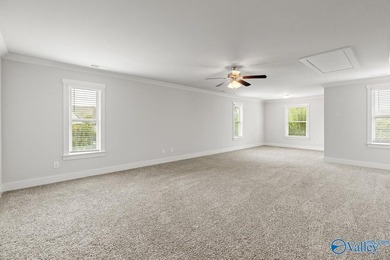 Exceptional move-in ready 4BR/3BA home with freshly painted - photo 13