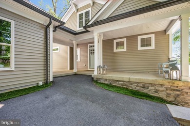 Welcome to 107 Plantation Dr, a lakeside retreat thoughtfully - photo 13