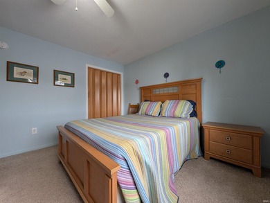 Wake up to gorgeous sunrises and unwind to peaceful water views - photo 15