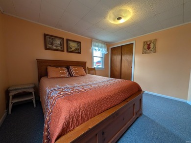 Wake up to gorgeous sunrises and unwind to peaceful water views - photo 18