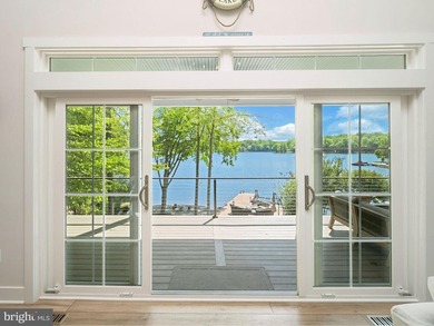 Welcome to 107 Plantation Dr, a lakeside retreat thoughtfully - photo 19