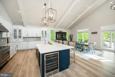 Welcome to 107 Plantation Dr, a lakeside retreat thoughtfully - photo 21