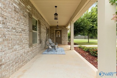 Exceptional move-in ready 4BR/3BA home with freshly painted - photo 24