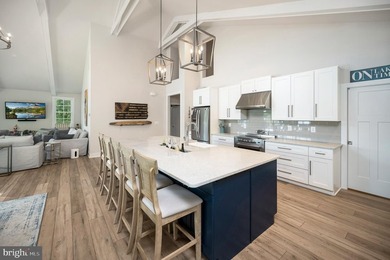 Welcome to 107 Plantation Dr, a lakeside retreat thoughtfully - photo 24