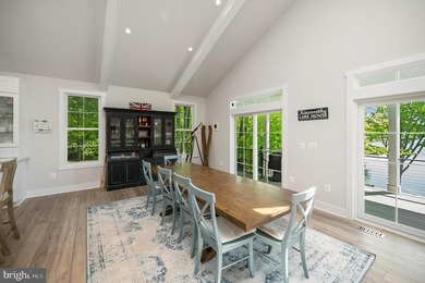 Welcome to 107 Plantation Dr, a lakeside retreat thoughtfully - photo 28