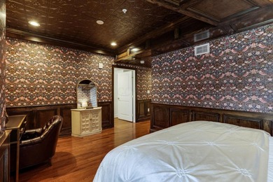 ONLINE REAL ESTATE AUCTION - RARE LEVEQUE TOWER PENTHOUSE- - photo 31