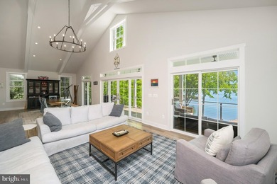 Welcome to 107 Plantation Dr, a lakeside retreat thoughtfully - photo 31