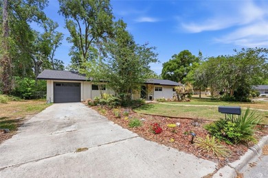 Under contract-accepting backup offers. Set on a sprawling 0 - photo 2
