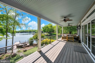 Welcome to 107 Plantation Dr, a lakeside retreat thoughtfully - photo 32