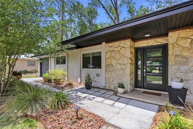 Under contract-accepting backup offers. Set on a sprawling 0 - photo 4
