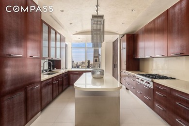 This distinguished penthouse residence offers approximately 5 - photo 5