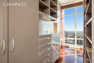 This distinguished penthouse residence offers approximately 5 - photo 9