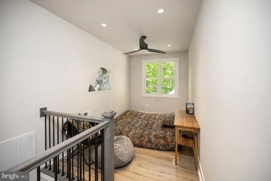 Welcome to 107 Plantation Dr, a lakeside retreat thoughtfully - photo 40