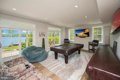 Welcome to 107 Plantation Dr, a lakeside retreat thoughtfully - photo 42