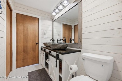 Welcome to this beautifully renovated townhome in the highly - photo 10