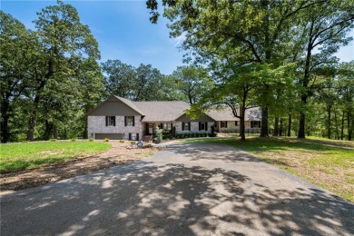This mesmerizing Beaver Lake residence represents the pinnacle - Lake Home For Sale in Rogers, Arkansas