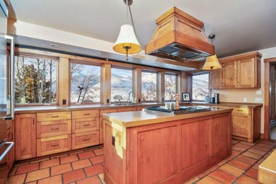 This Sun Valley legacy home, perched above the Elkhorn Golf - photo 11