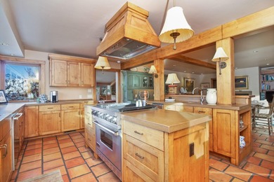 This Sun Valley legacy home, perched above the Elkhorn Golf - photo 12