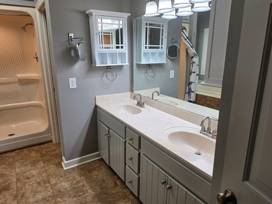 Welcome home to your own private oasis. Nestled in a quiet, cozy - photo 20