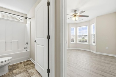 Beautiful 3 Bedroom, 2 Bath home in great location. Close to - photo 23