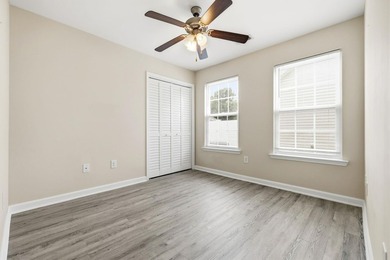 Beautiful 3 Bedroom, 2 Bath home in great location. Close to - photo 25