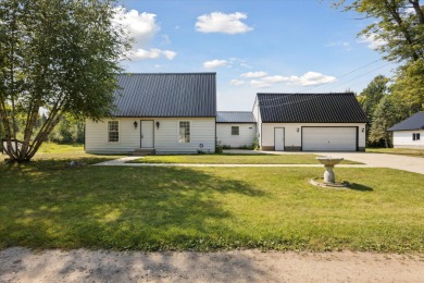 Houghton Lake Home For Sale in Houghton Lake Michigan