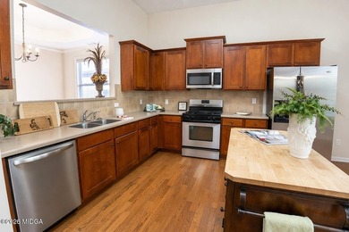 Welcome to 339 Fairways Drive, where everyday living meets - photo 12