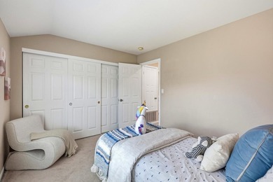 Welcome to this beautifully updated 3-bedroom, 2.5-bath - photo 14